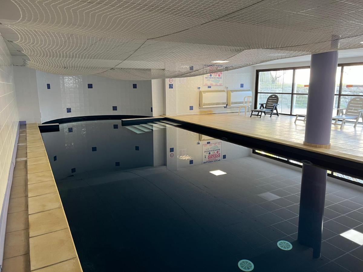 LE MAS DES OLIVIERS appartement 3 min a pied du centre d'Uzès parking piscine Esterno foto